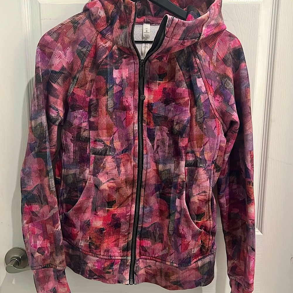 Lululemon pink and purple geometric print jacket